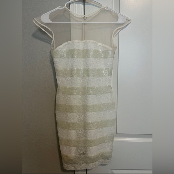 New White Fitted Dress - Picture 1 of 5